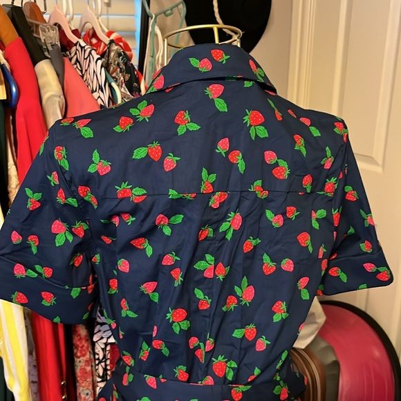 Kate Spade ♠️ strawberry shirt dress - Picture 12 of 14